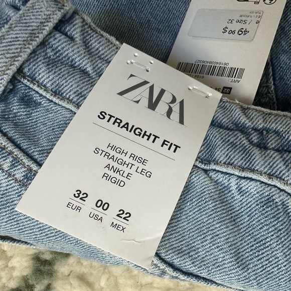 NWT Zara straight leg high rise size 00 blue jeans - Picture 3 of 4